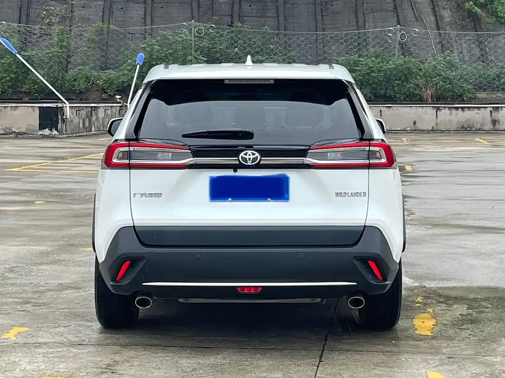 Toyota Wildlander — фото 2