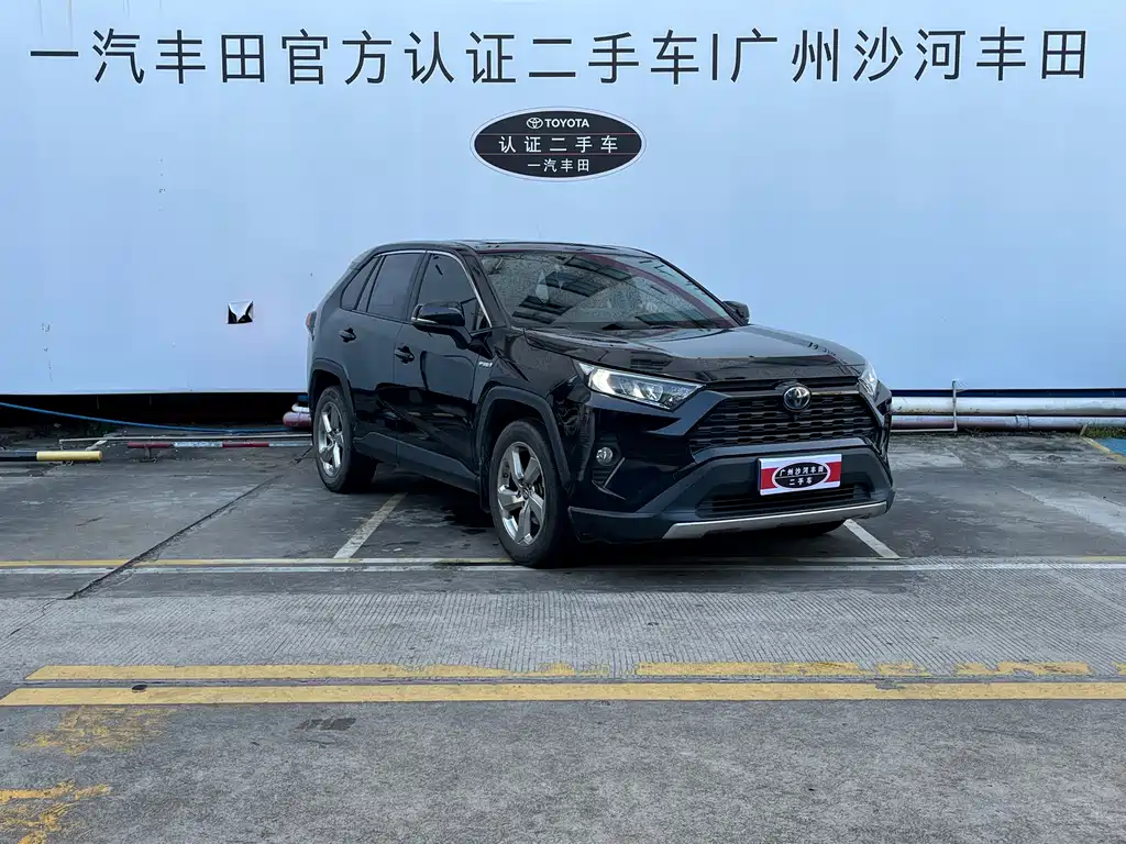 Toyota RAV4 — фото 3