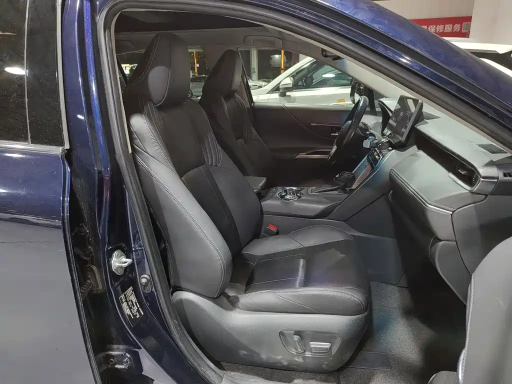 Toyota Harrier — фото 11