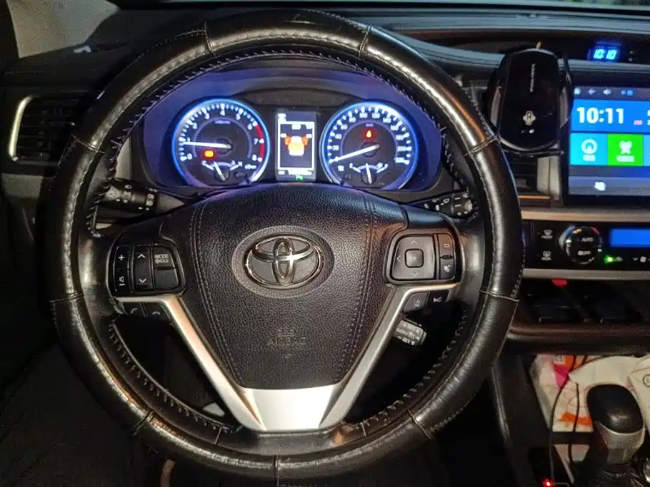 Toyota Highlander — фото 15