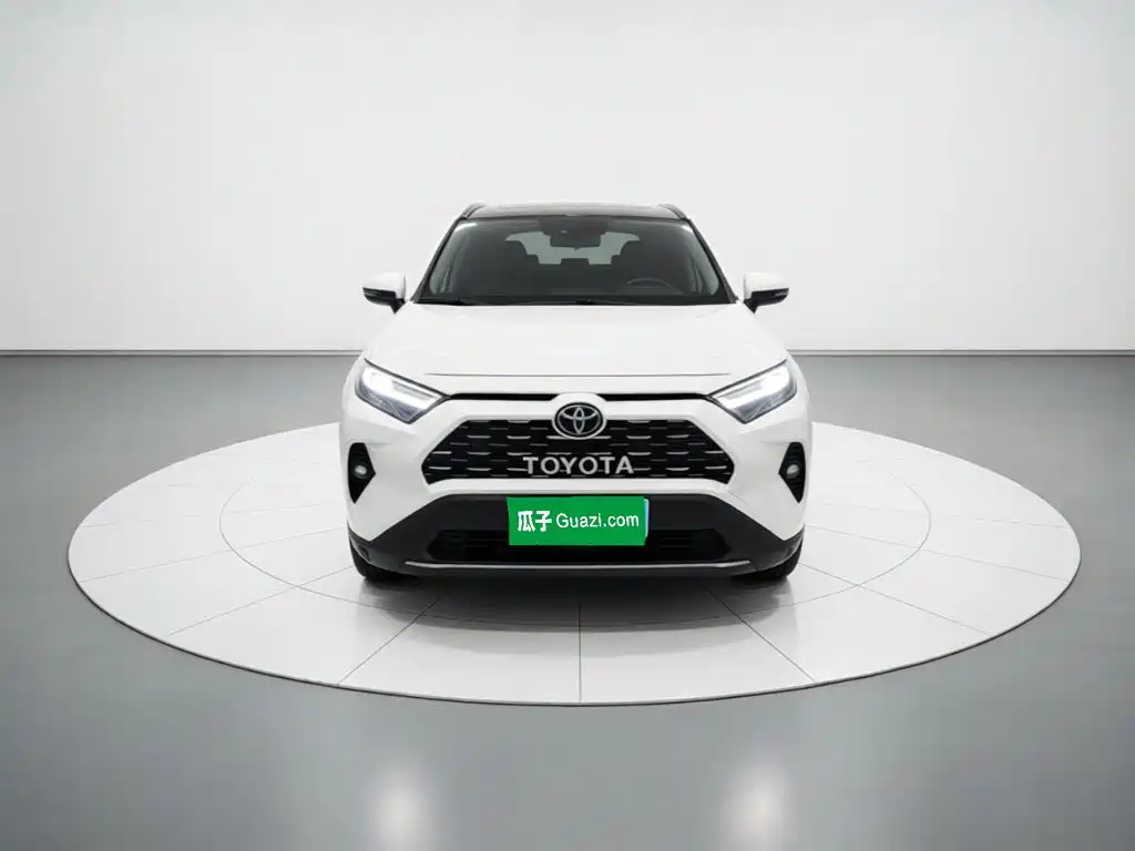 Toyota RAV4 — фото 2