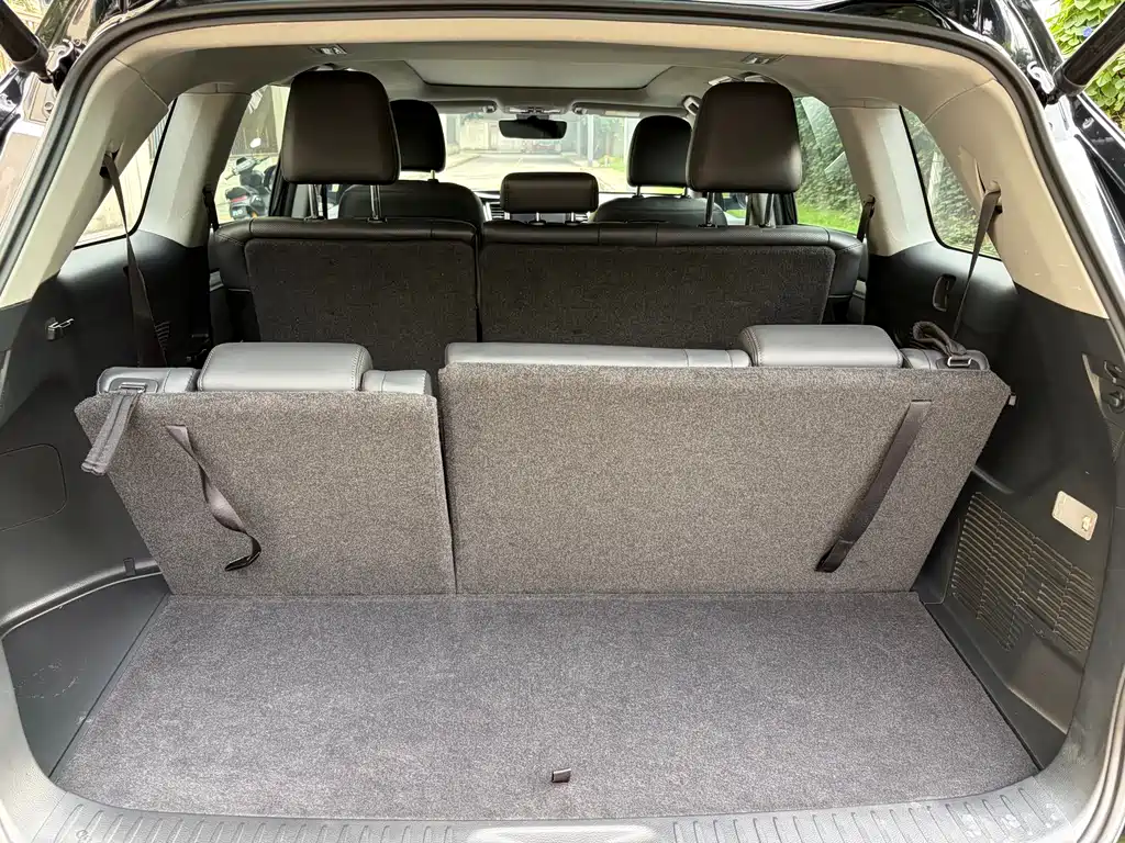 Toyota Highlander — фото 10