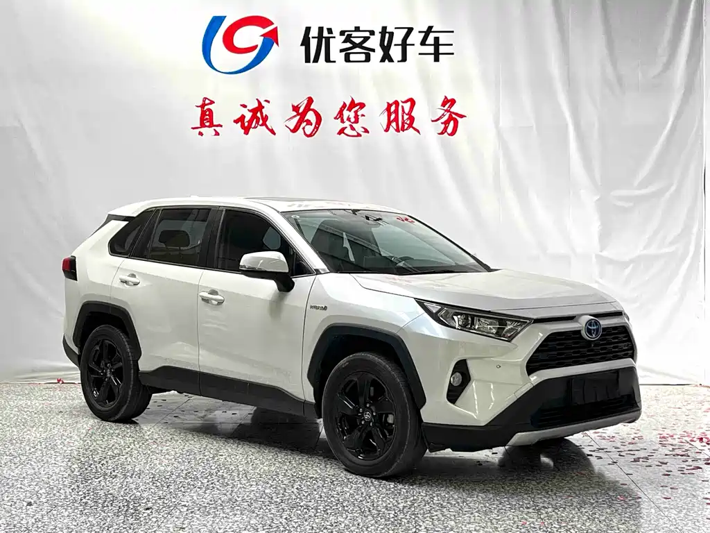 Toyota RAV4 — фото 3