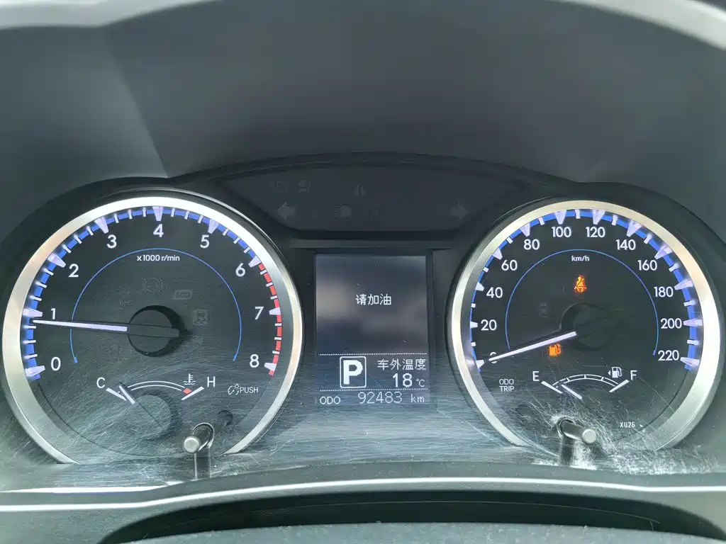 Toyota Highlander — фото 11