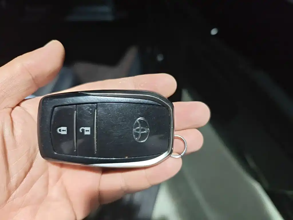 Toyota Highlander — фото 10
