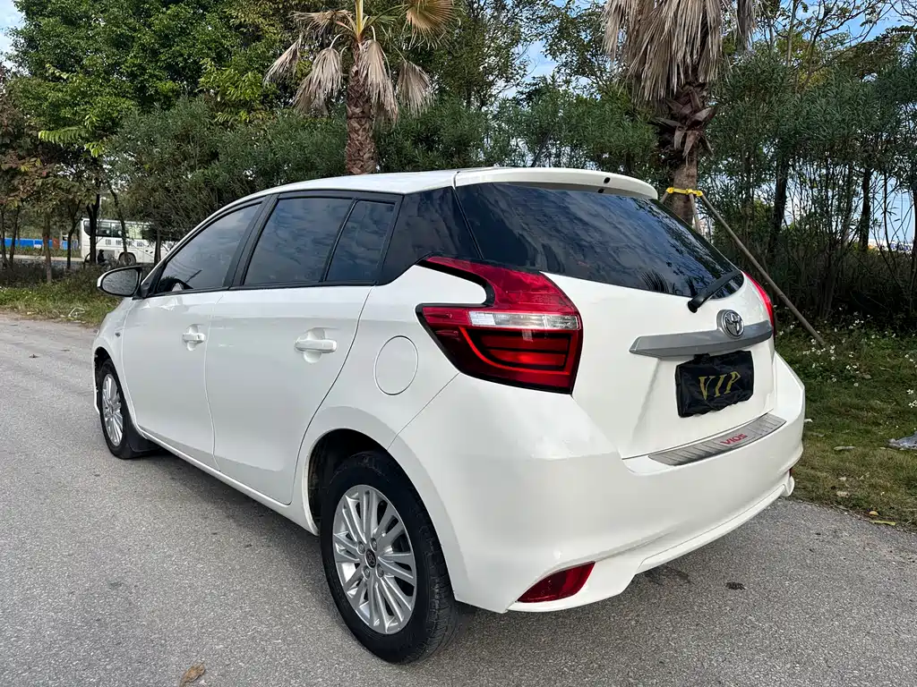 Toyota Vios FS — фото 4