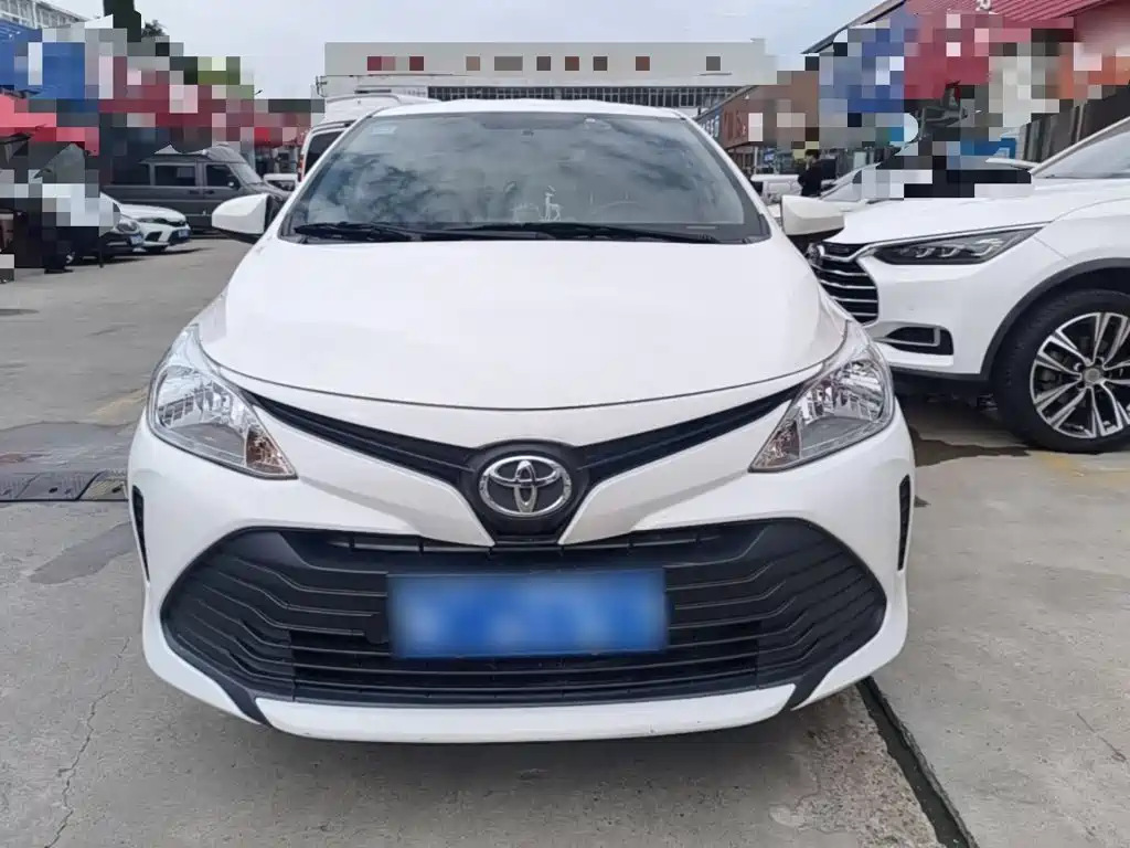 Toyota Vios — фото 3