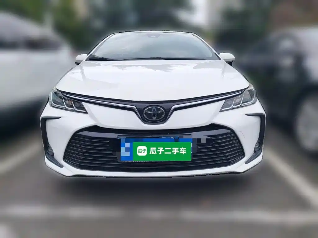 Toyota Corolla — фото 2