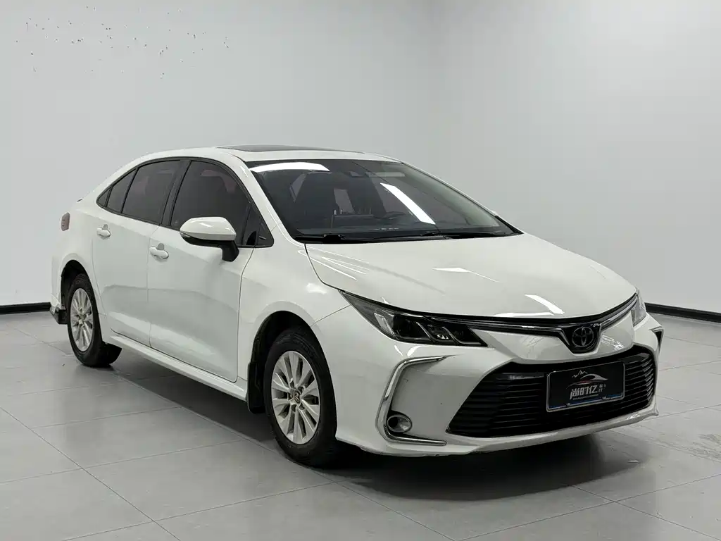Toyota Corolla — фото 3