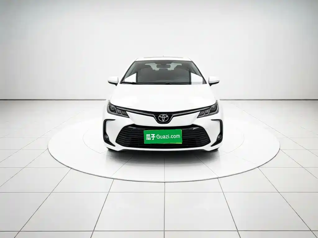 Toyota Corolla — фото 2