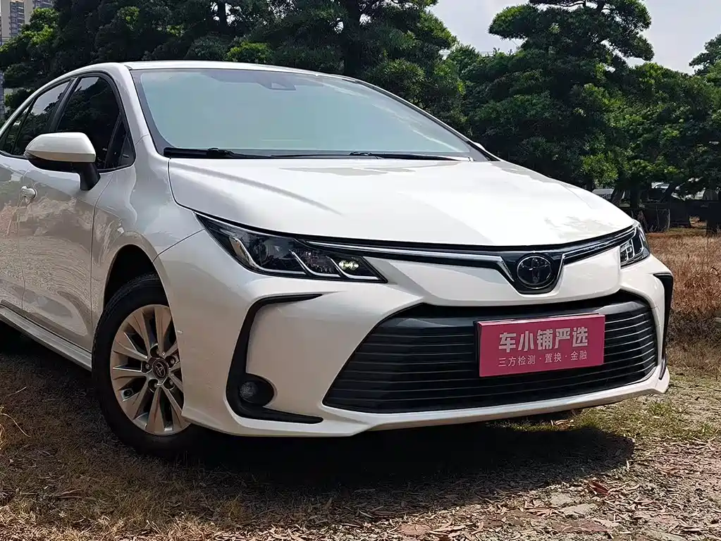 Toyota Corolla — фото 3