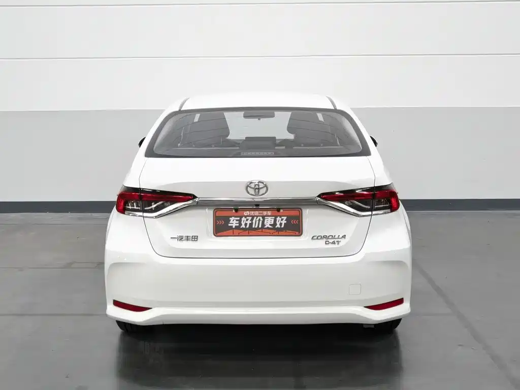 Toyota Corolla — фото 4