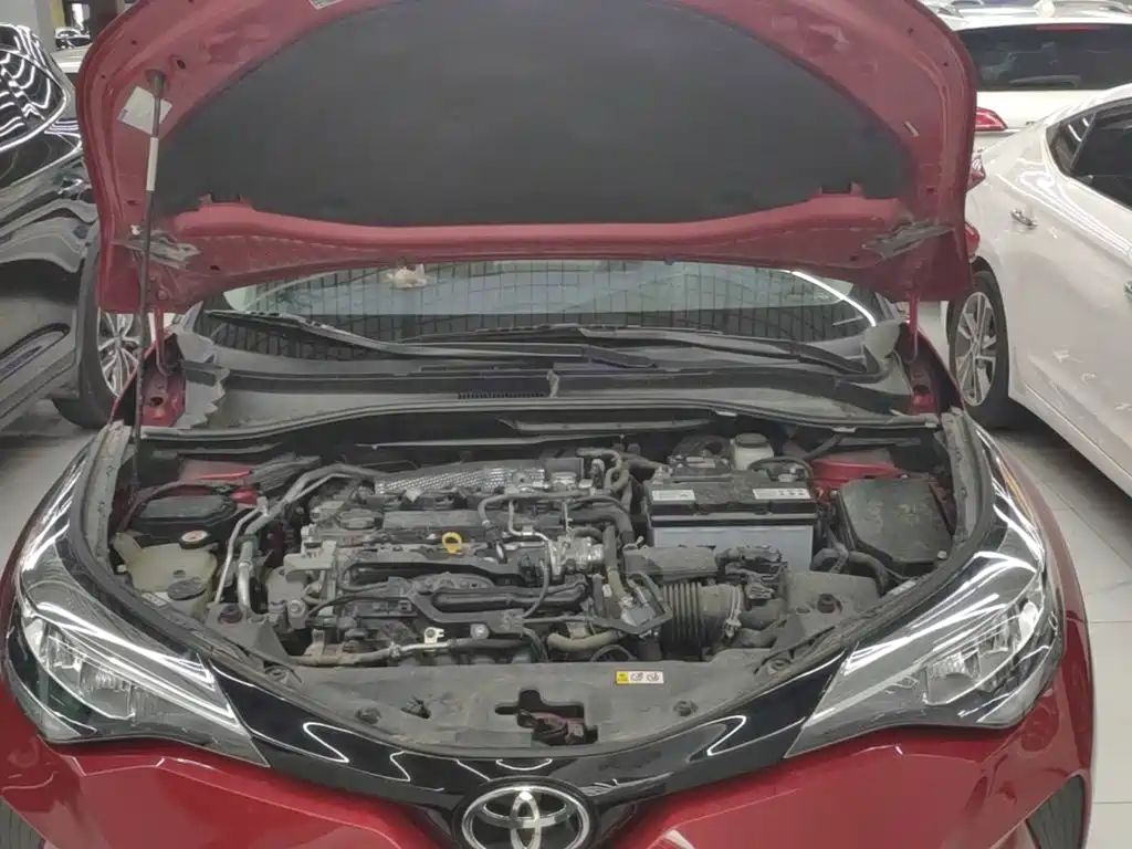 Toyota C-HR — фото 20