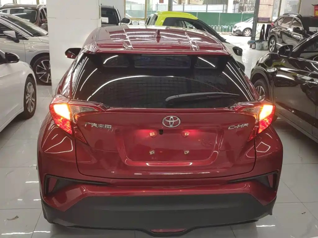 Toyota C-HR — фото 6