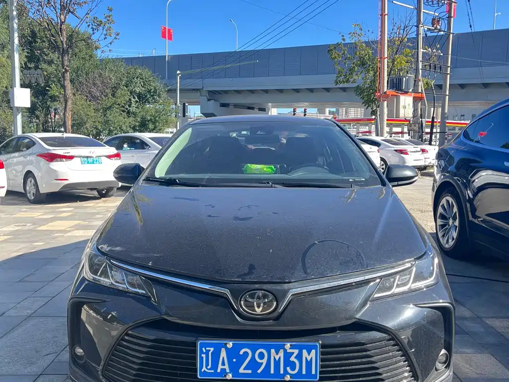 Toyota Corolla — фото 2
