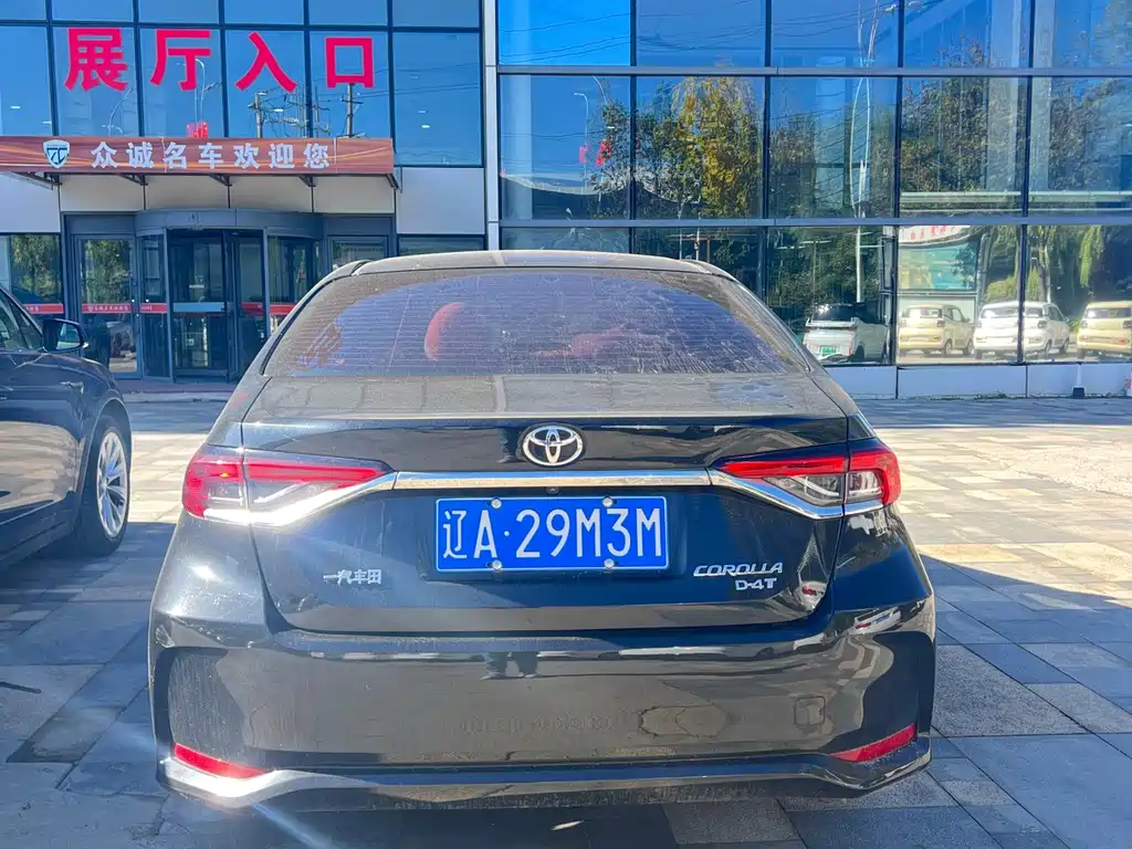 Toyota Corolla — фото 5