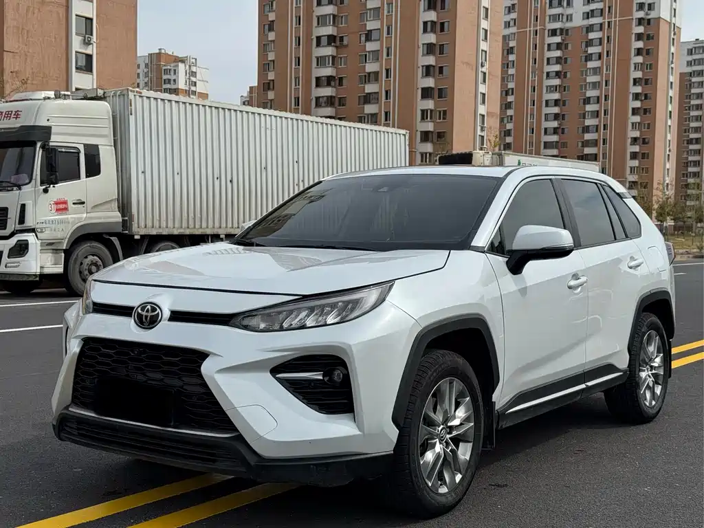 Toyota Wildlander — фото 2
