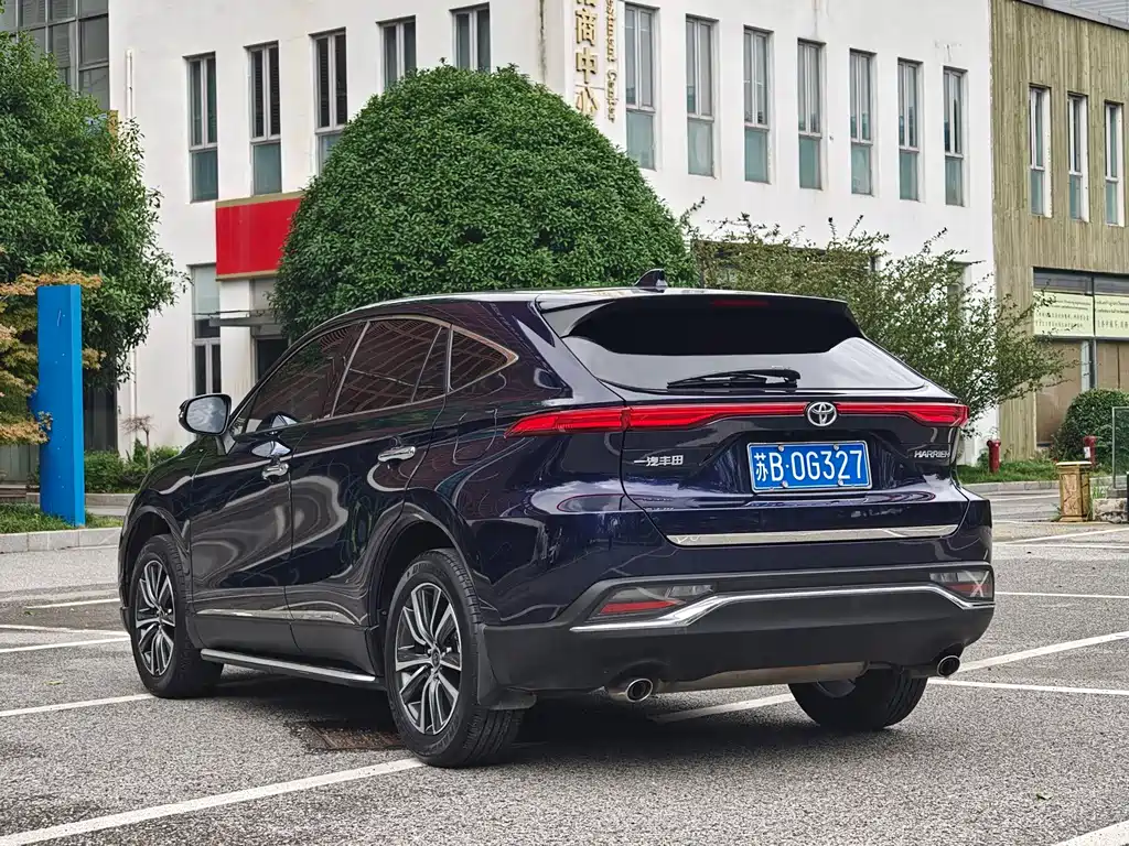 Toyota Harrier — фото 5
