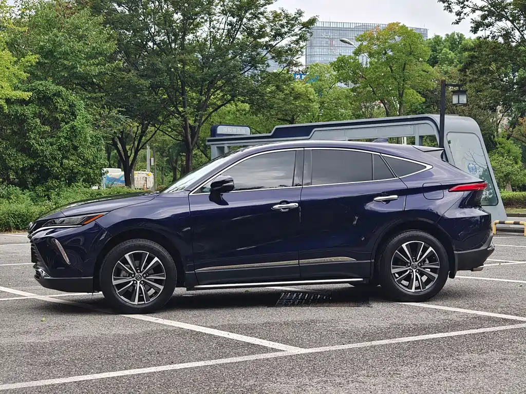 Toyota Harrier — фото 9