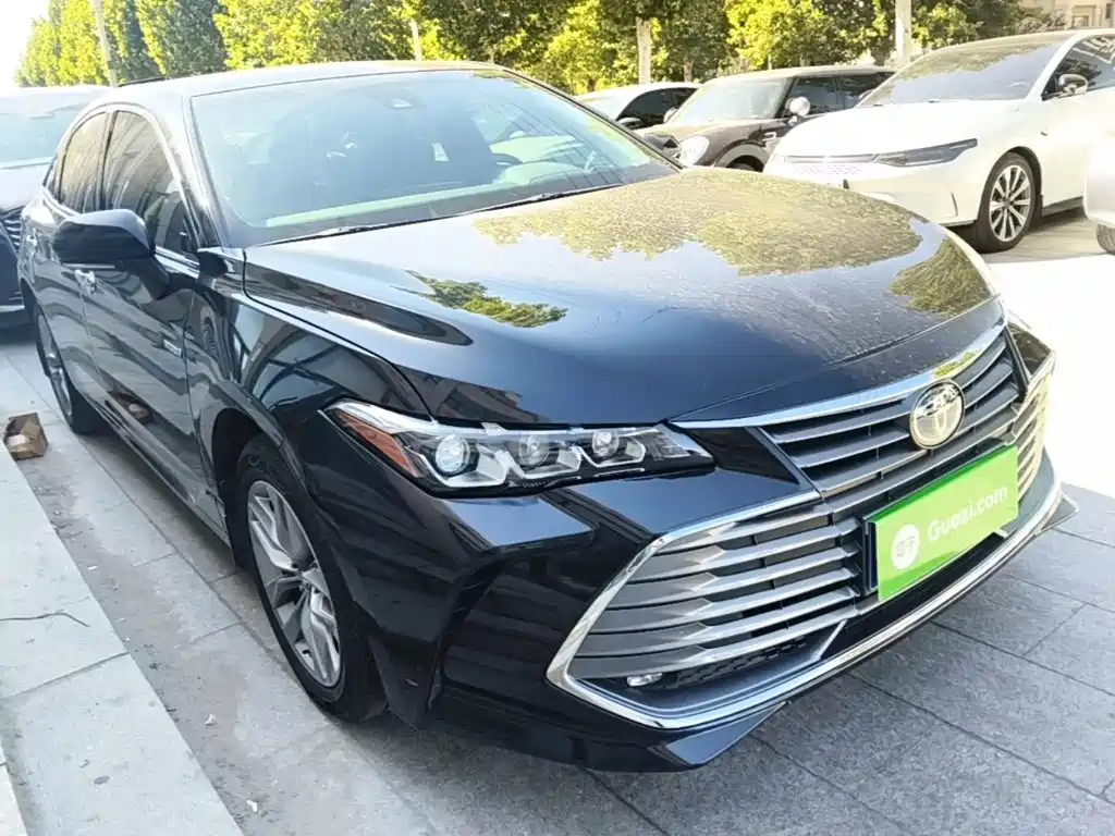 Toyota Avalon — фото 4