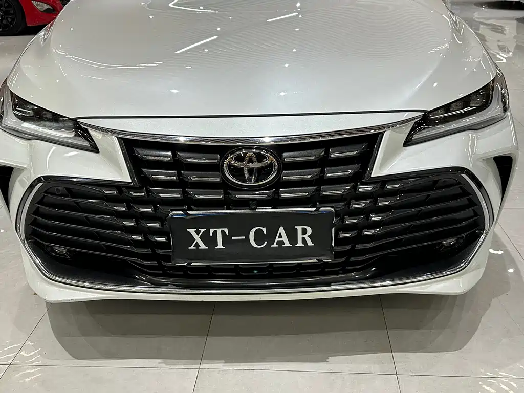 Toyota Avalon — фото 13