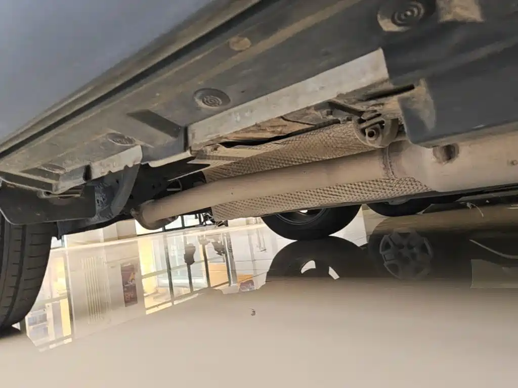 Toyota RAV4 — фото 21