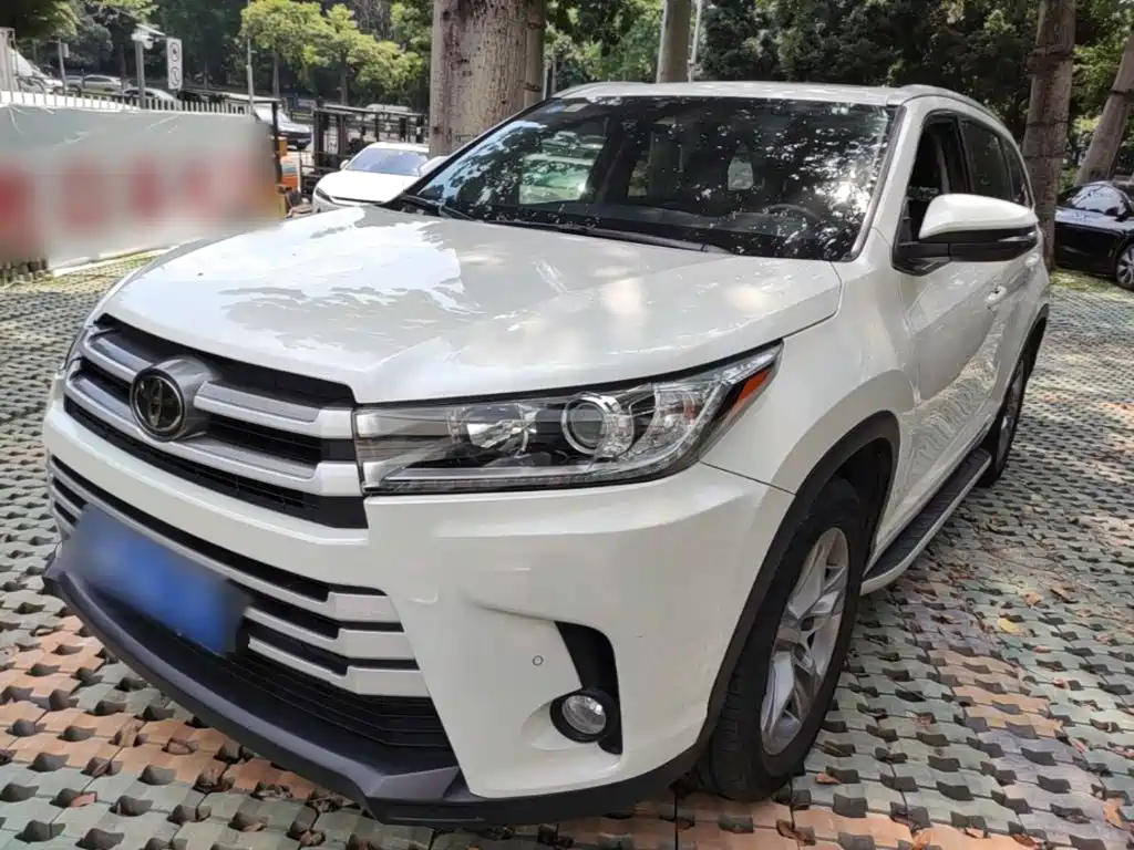 Toyota Highlander — фото 2