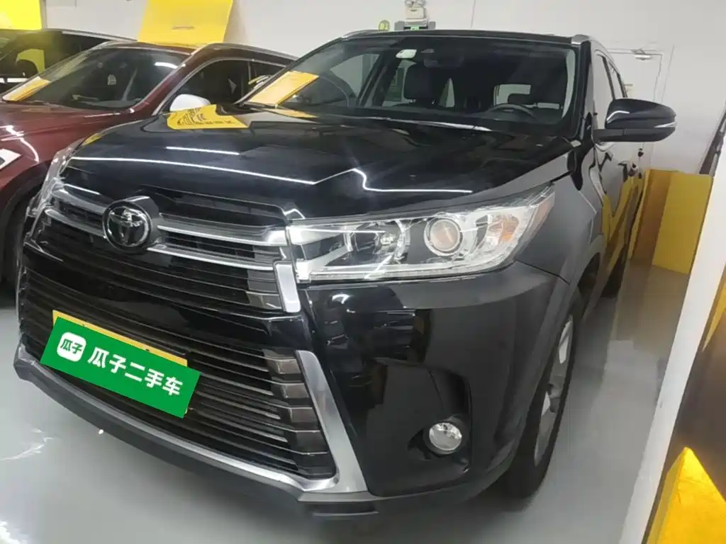 Toyota Highlander — фото 2