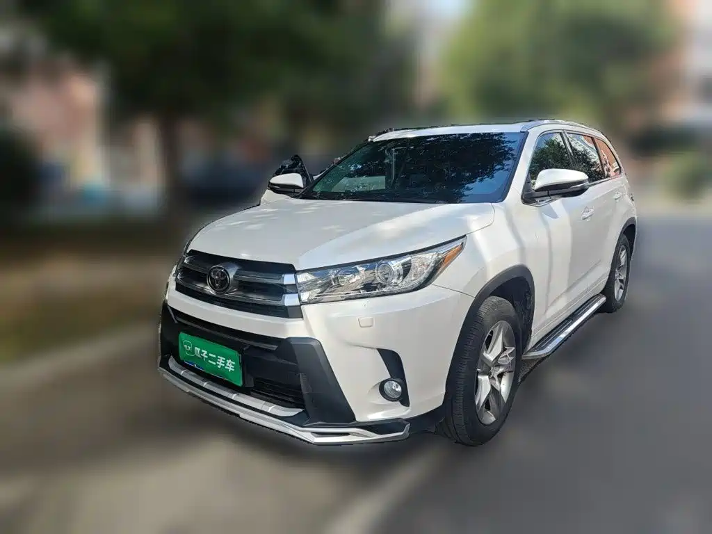 Toyota Highlander — фото 2