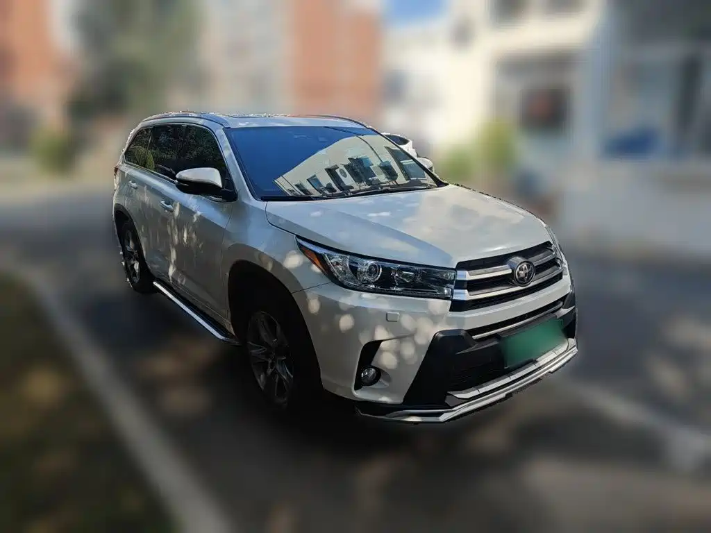 Toyota Highlander — фото 24