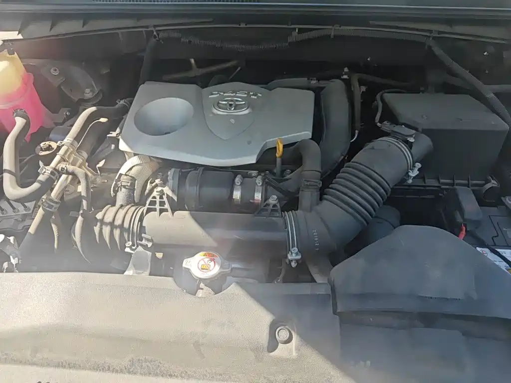 Toyota Highlander — фото 11