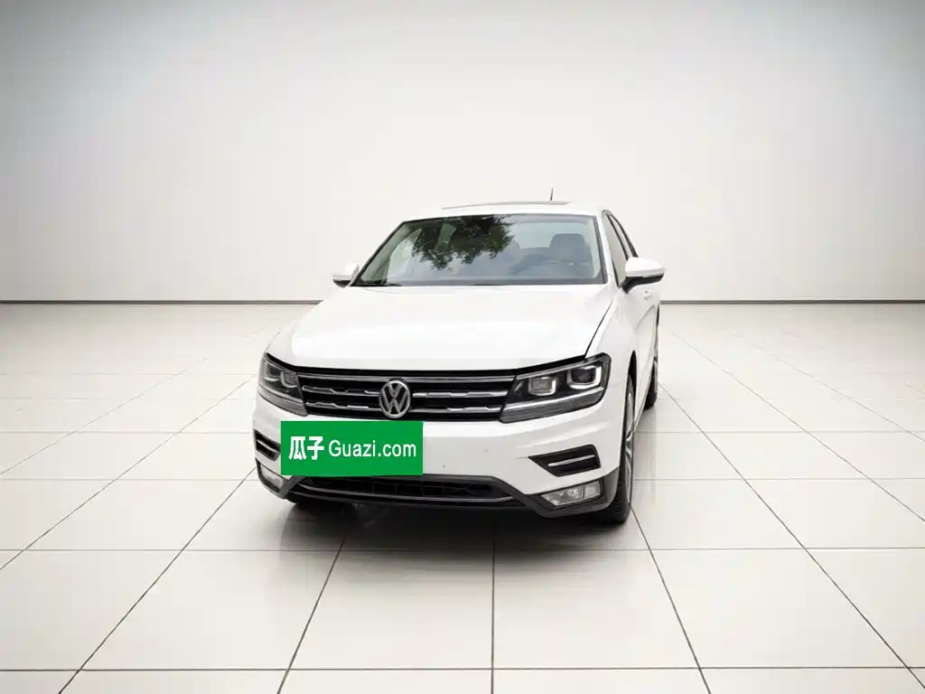 Volkswagen Tiguan L — фото 2