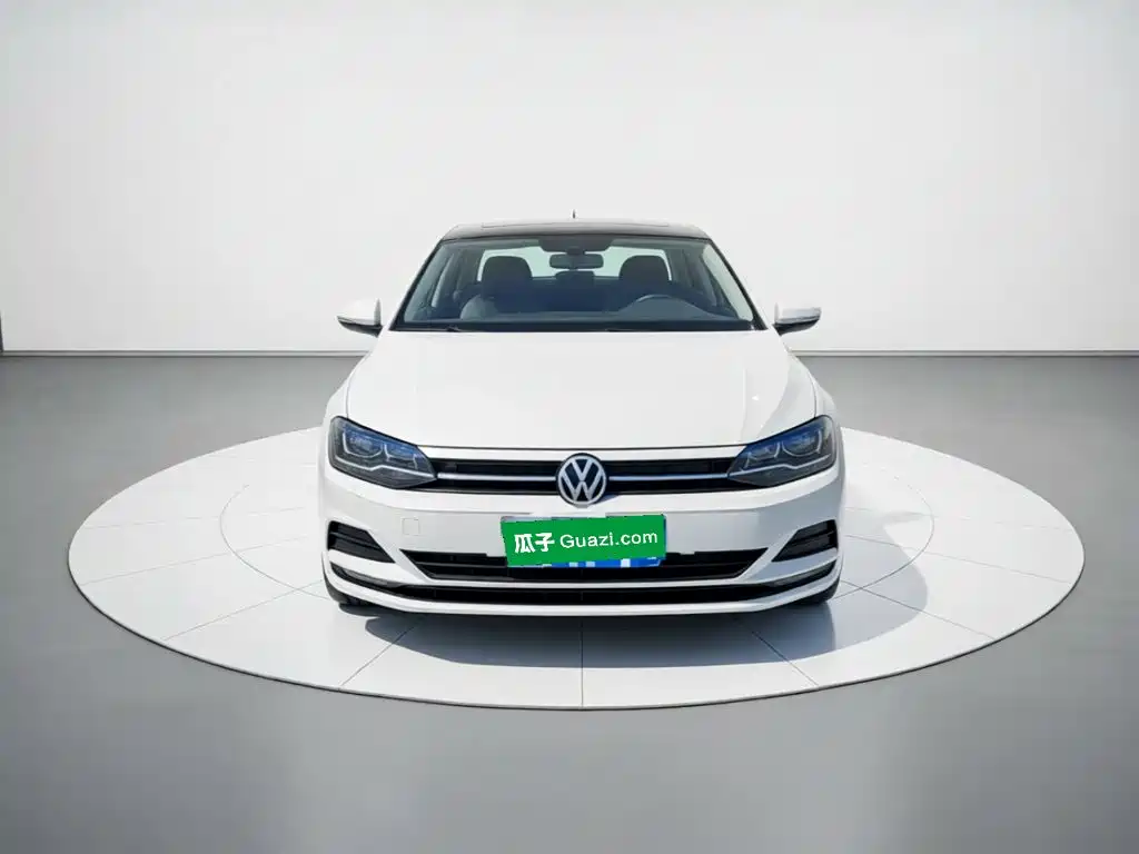 Volkswagen Polo — фото 2