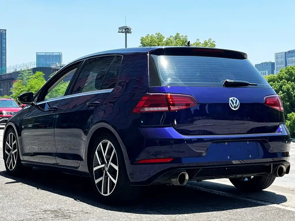 Volkswagen Golf — фото 4
