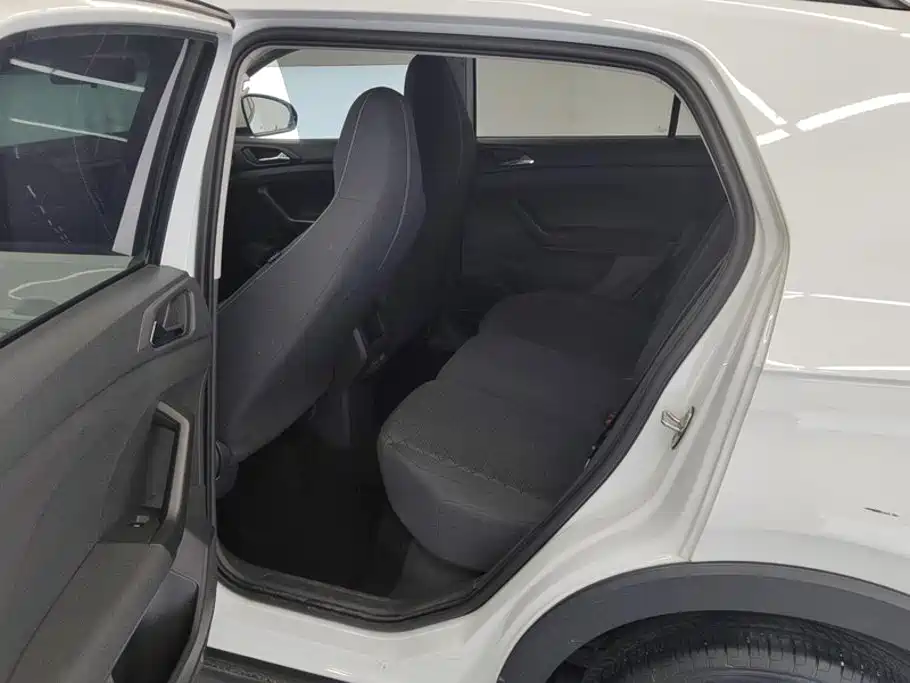 Volkswagen T-Cross — фото 11