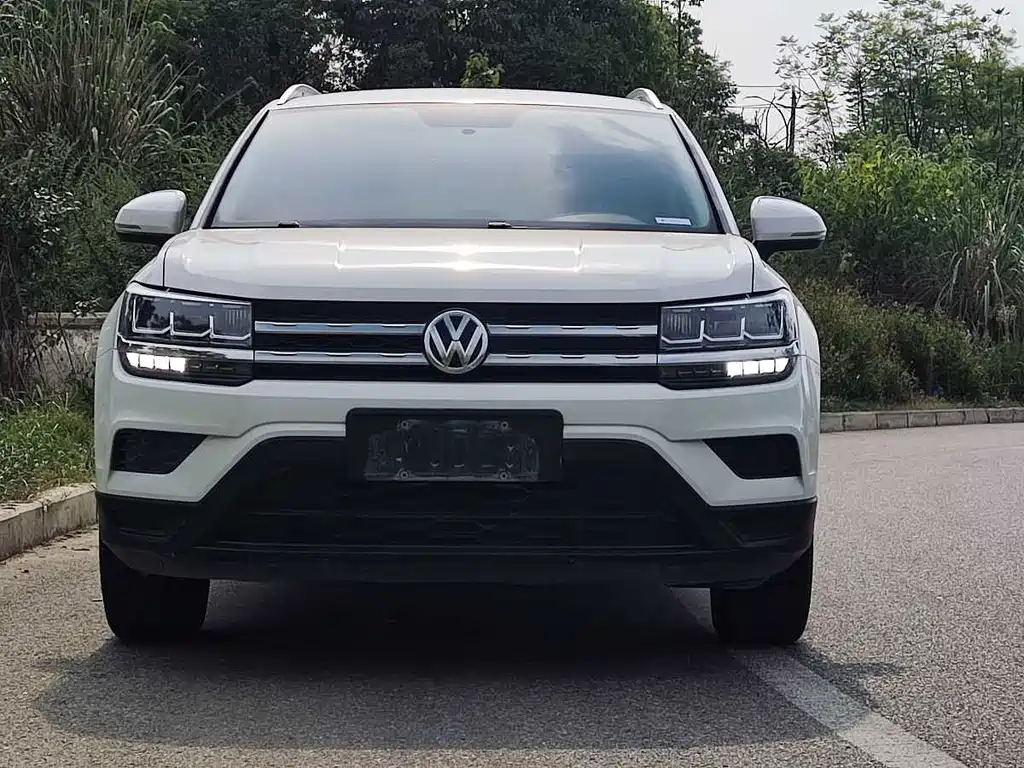 Volkswagen Tharu — фото 2