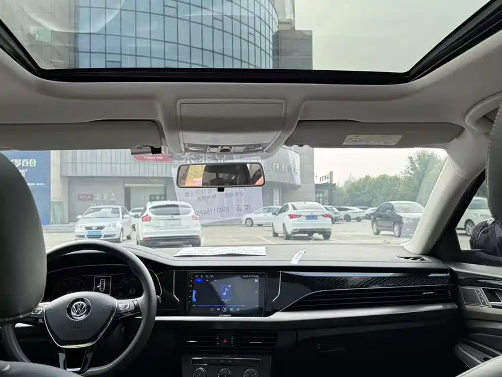 Volkswagen Passat — фото 13