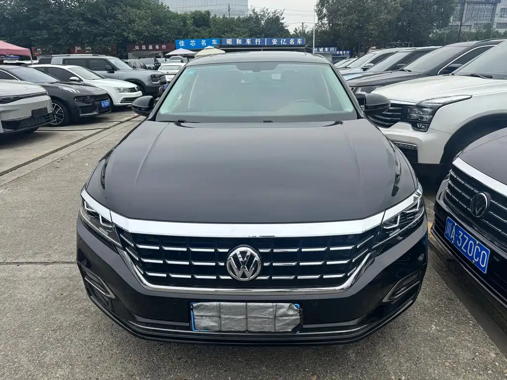 Volkswagen Passat — фото 2