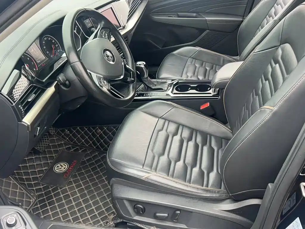 Volkswagen Passat — фото 5
