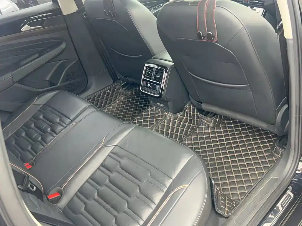 Volkswagen Passat — фото 7