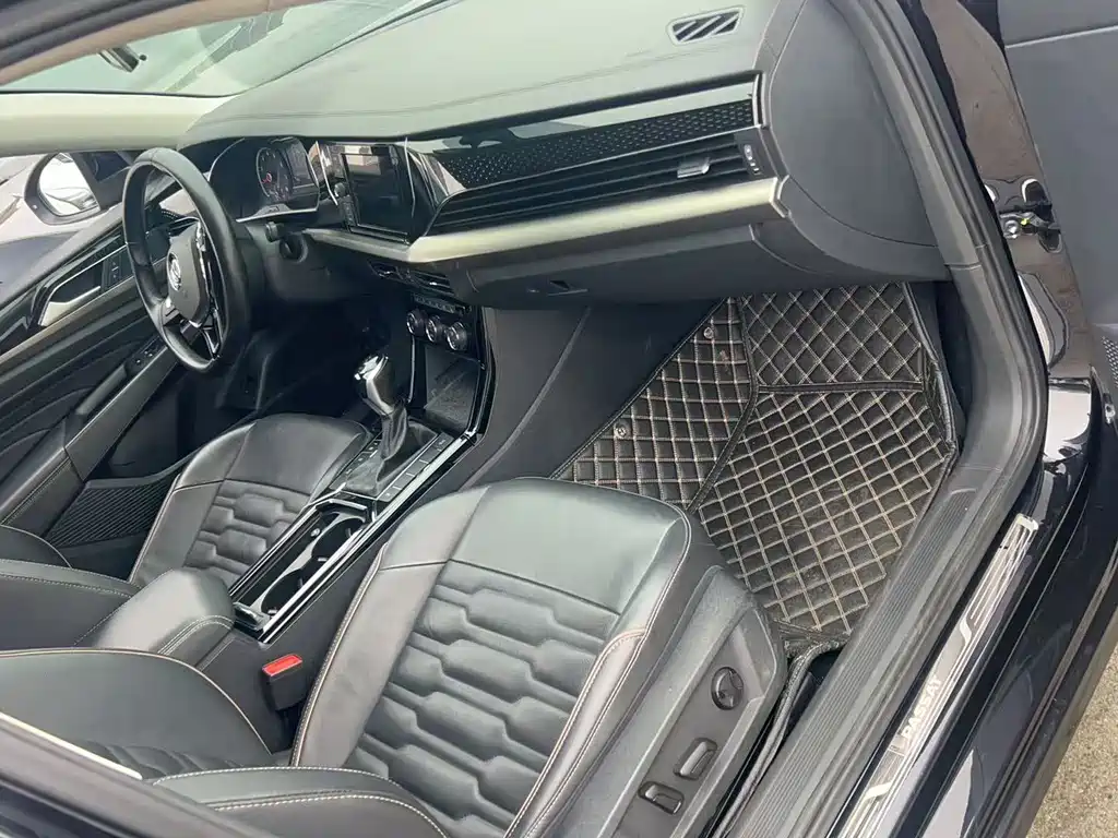 Volkswagen Passat — фото 8