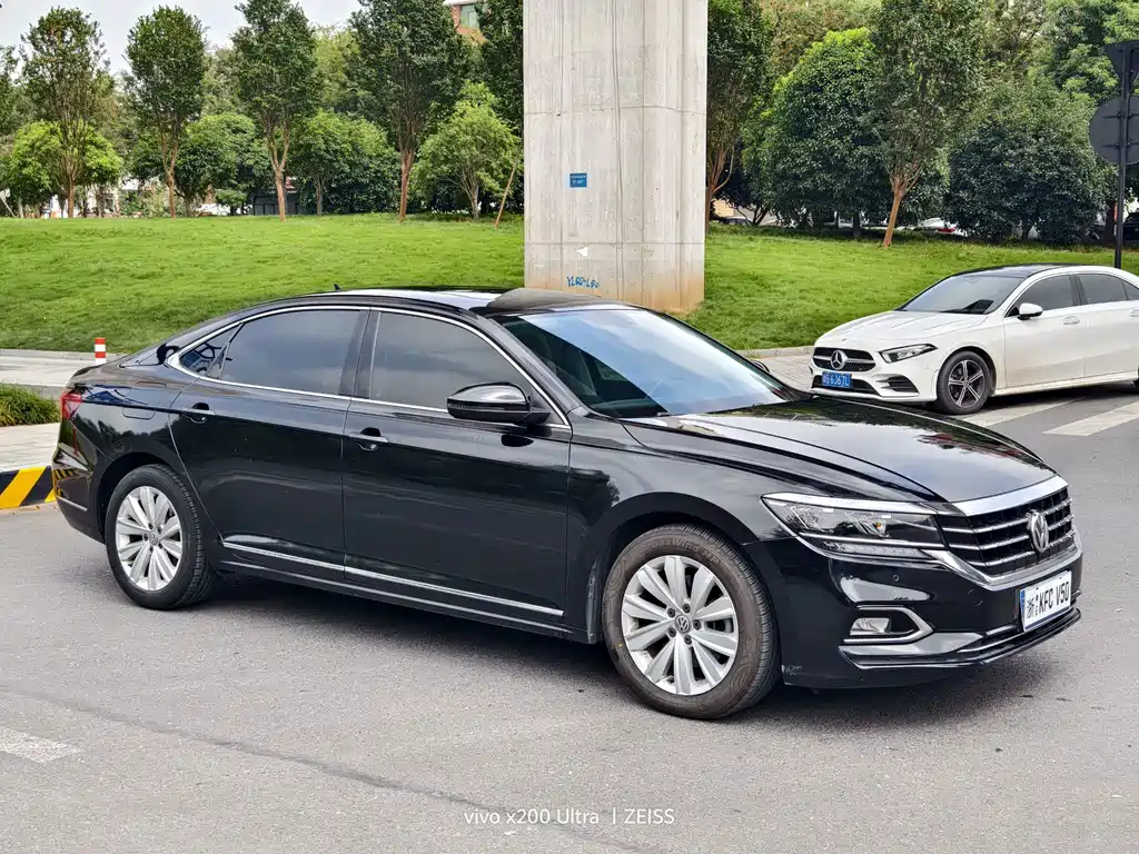 Volkswagen Passat — фото 3