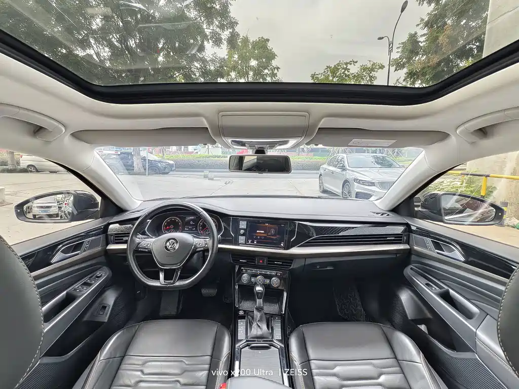 Volkswagen Passat — фото 8
