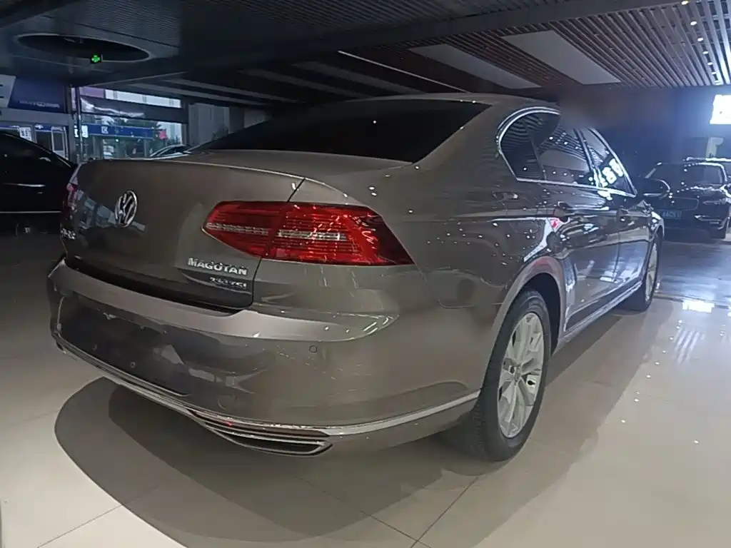 Volkswagen Magotan — фото 7