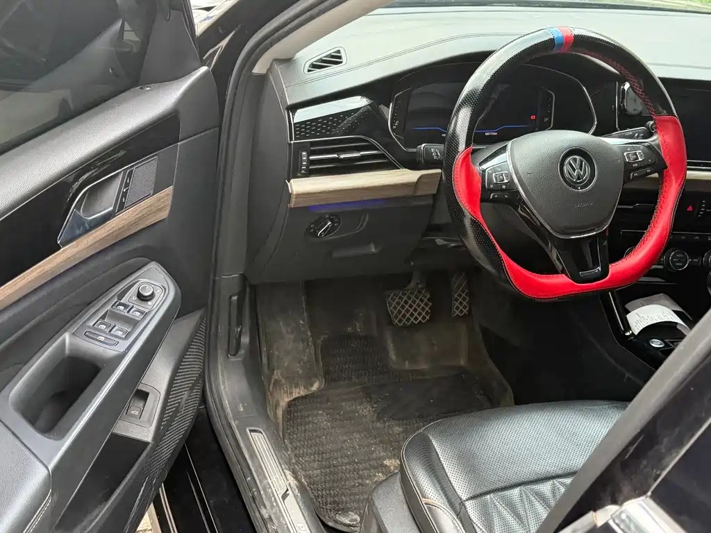 Volkswagen Passat — фото 4