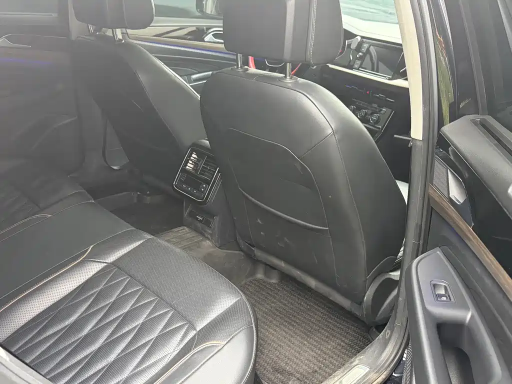 Volkswagen Passat — фото 7