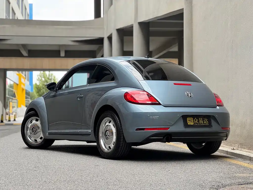 Volkswagen Beetle — фото 6