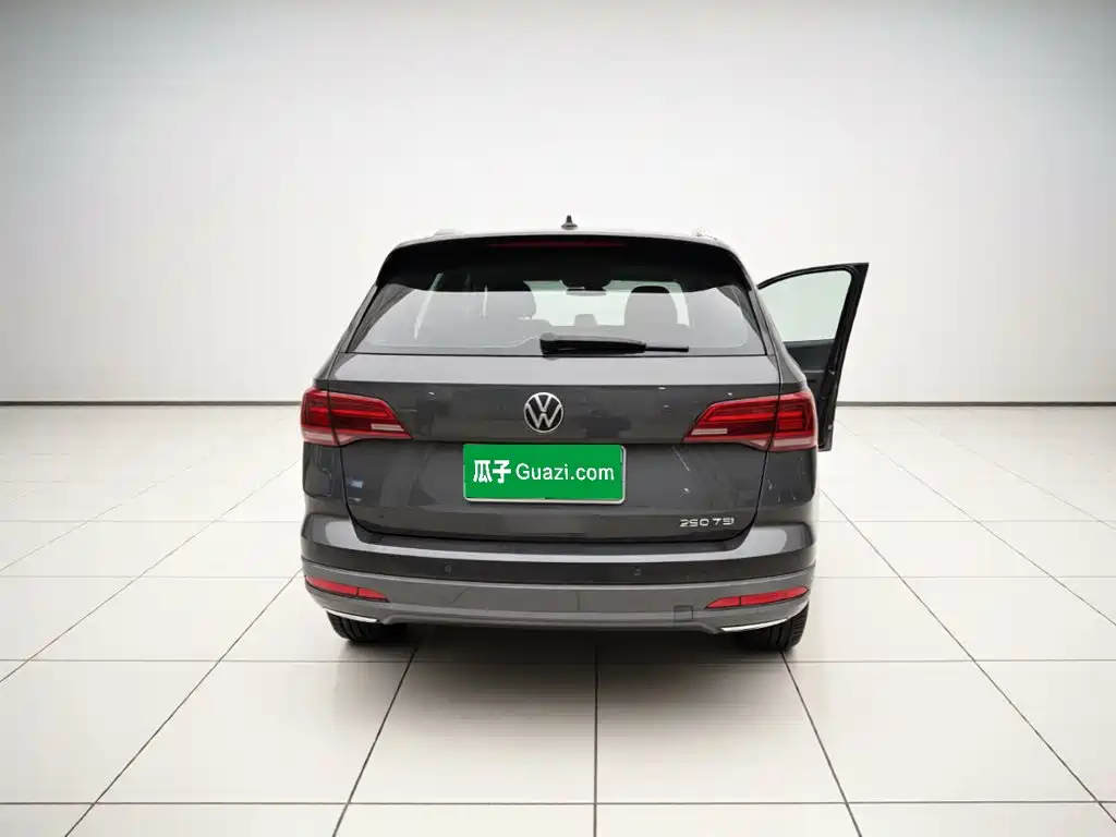 Volkswagen Tharu — фото 3
