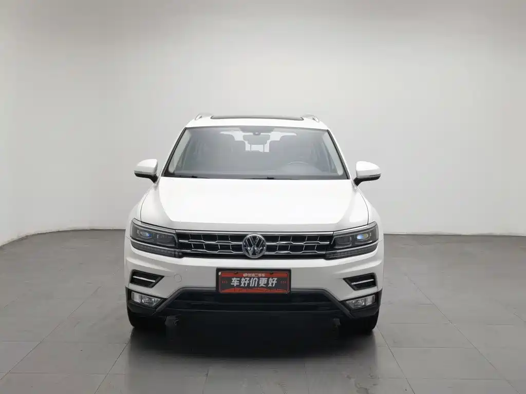 Volkswagen Tiguan L — фото 3