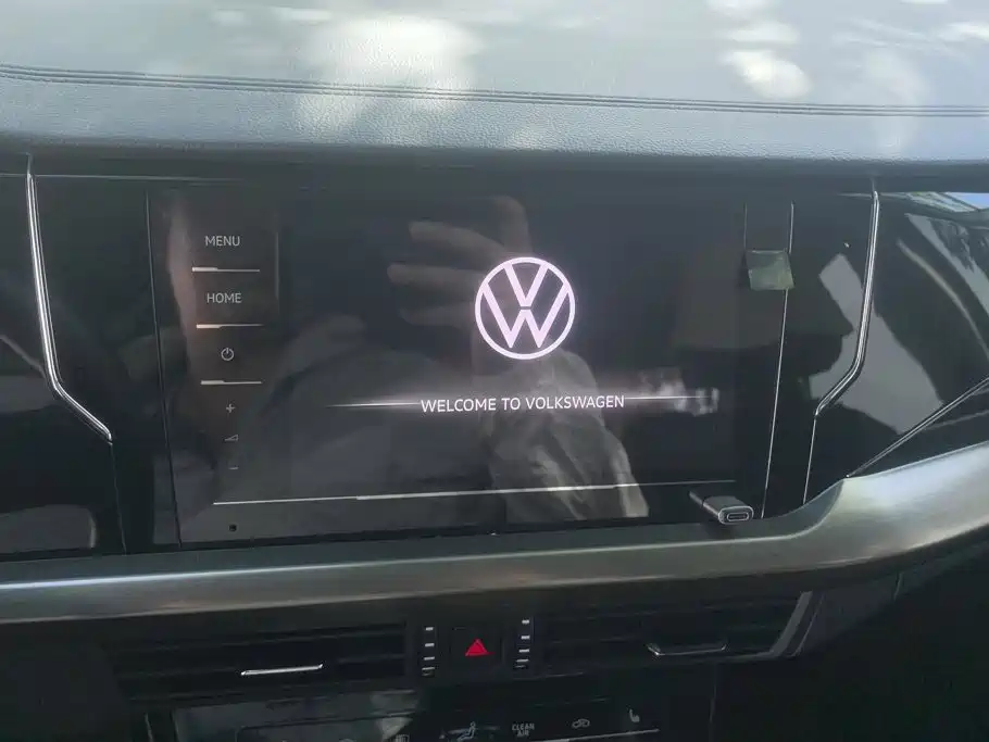 Volkswagen Passat — фото 13